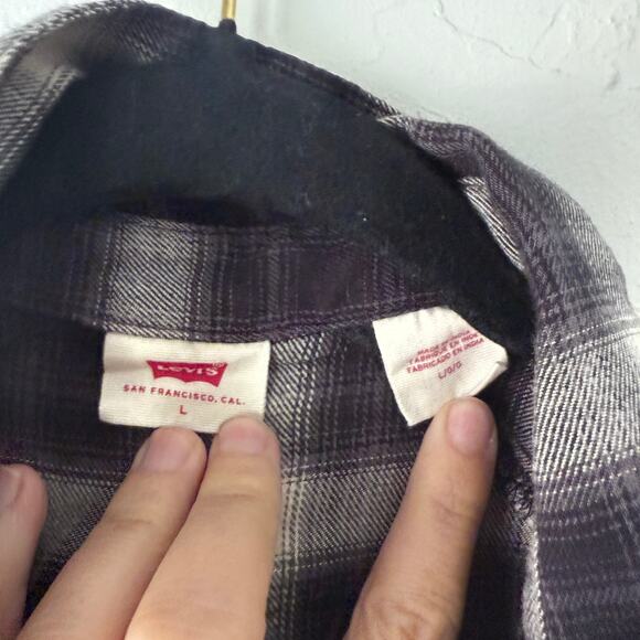 Levi’s San Francisco Black Gray Plaid Flannel Shirt L | Soft Grunge Button-Up - Picture 8 of 8